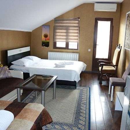 Luxors Garden Hotel Batumi Luaran gambar